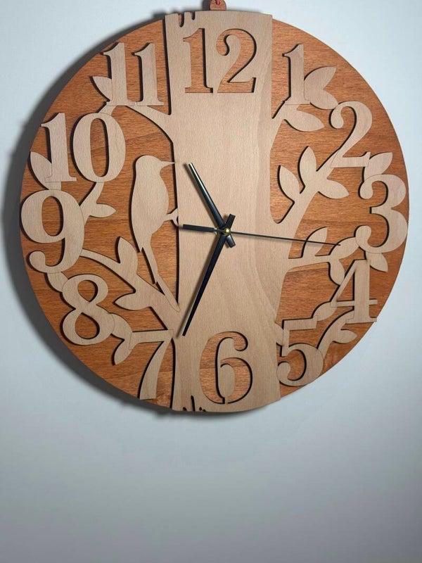 Moderne Wanduhr aus Sperrholz – 2-lagig, handgefertigt