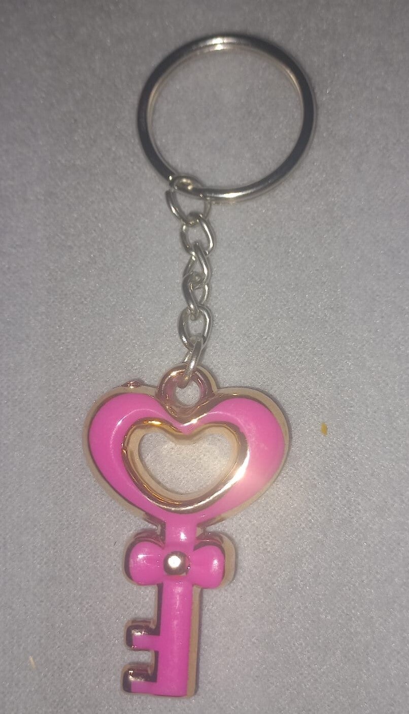 Roze SleutelHanger met goud.