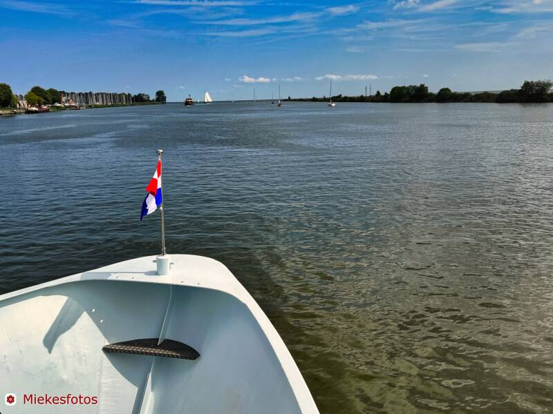 2025-08-08-ijsselmeer-per-boot-standard.jpg