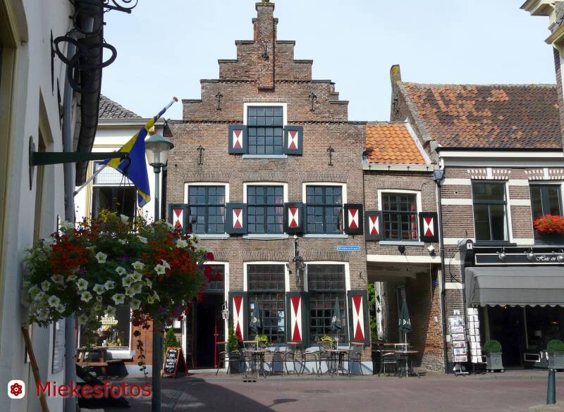 21-7-9-hattem-9-standard.jpg