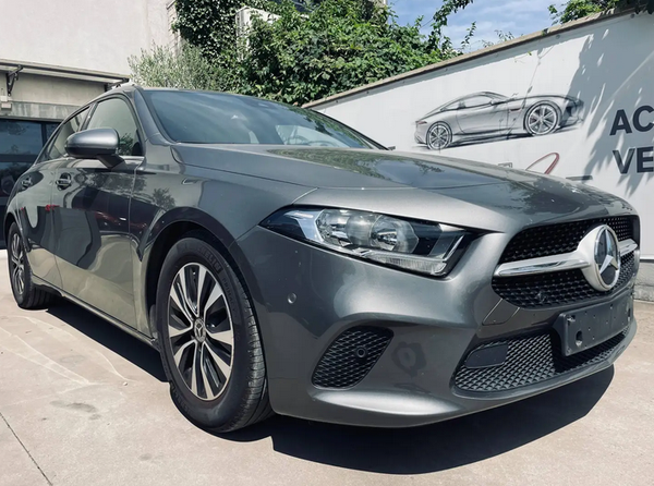 Mercedes-Benz A 200
