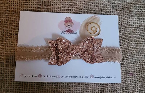 Haarband vanaf  een half jaar ongeveer te dragen.