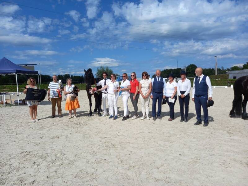 Maan van 't brillenhof voorlopig kroon