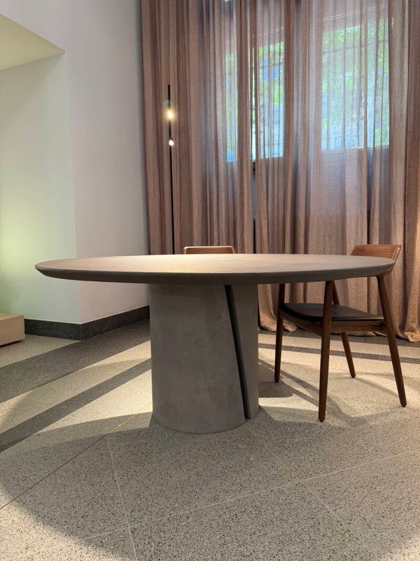 Interni Edition - Budapest table - Expo model