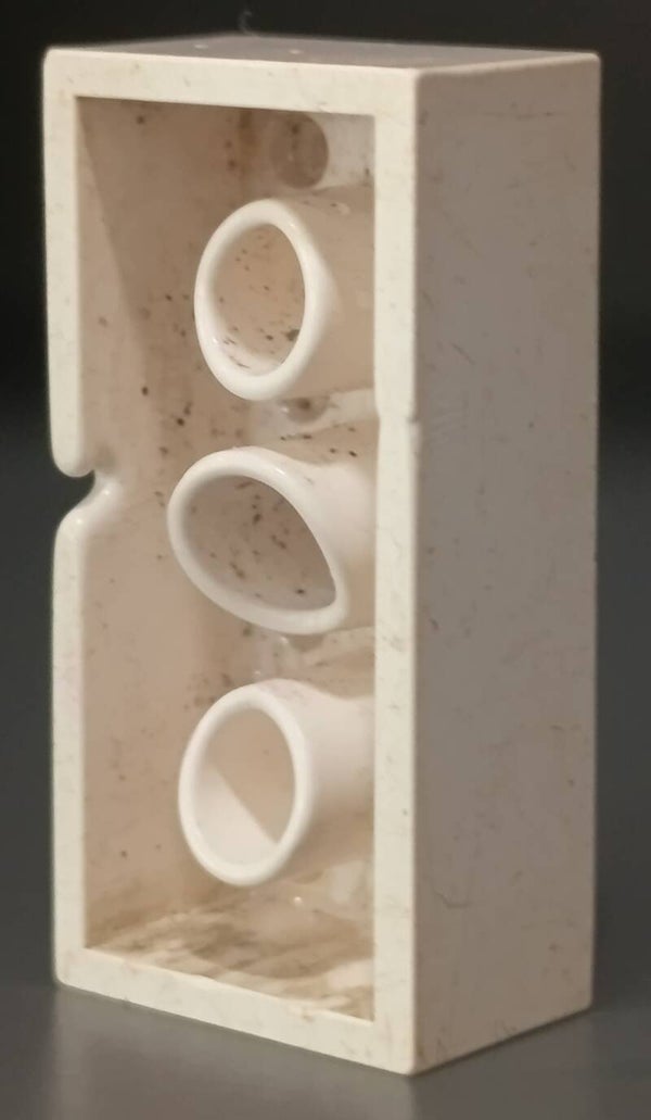 Short shot 2x4 brick