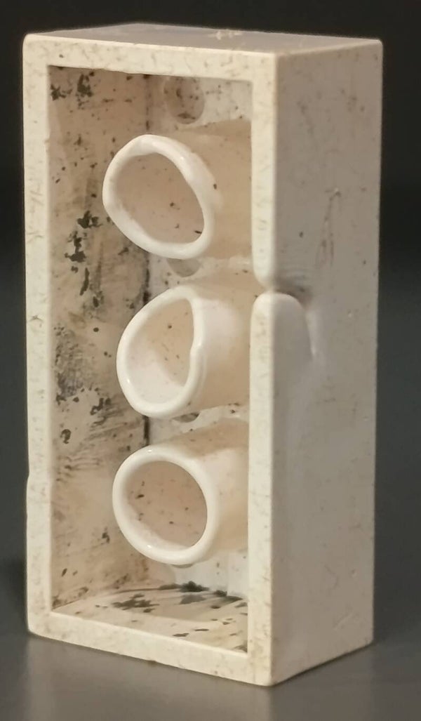 2x4 brick short shot