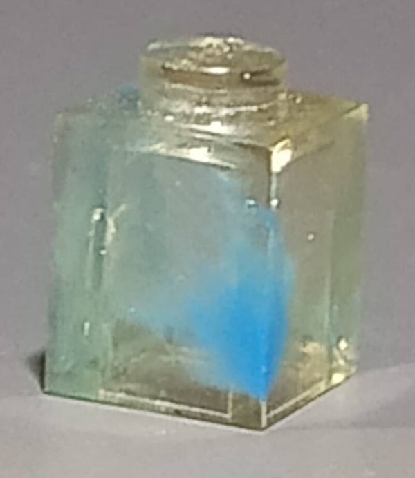 1x1 marbled trans clear brick