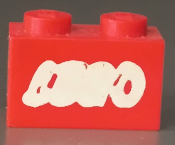 1x2 brick with Lego logo misprint