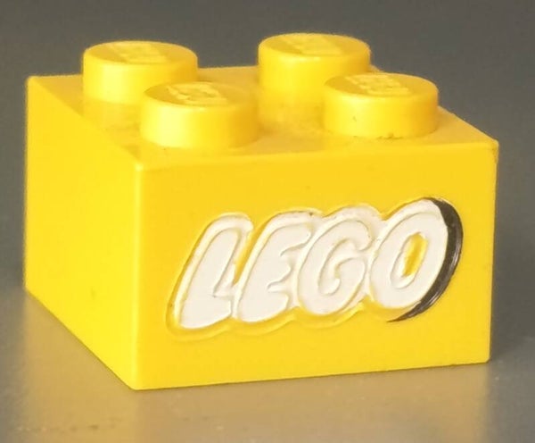 2x2 misprint Lego logo