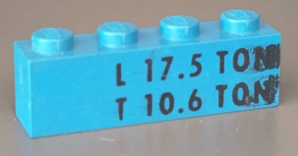 2x4 blue brick misprint