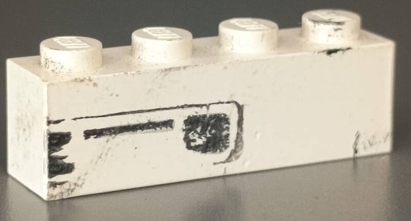 1x4 white brick grille misprint