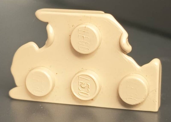 Short shot plate in tan
