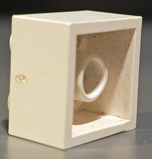 White 2x2 short shot