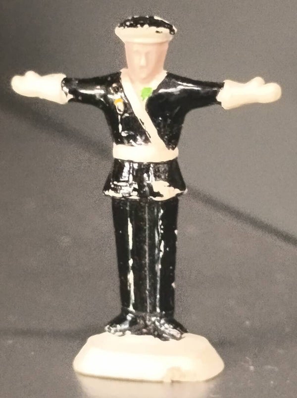 Ho scale policeman
