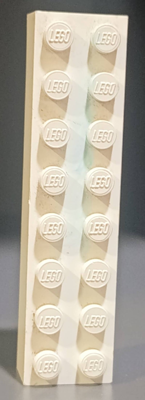 White 2x8 brick marbled