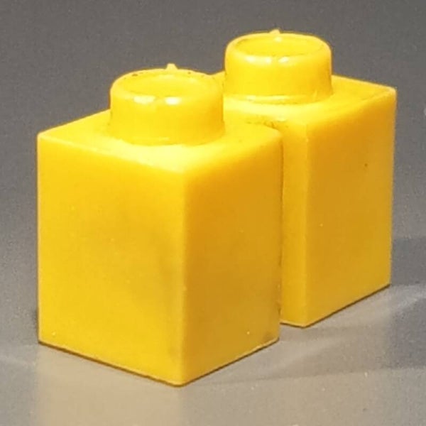 1x2 yellow brick with small marbled