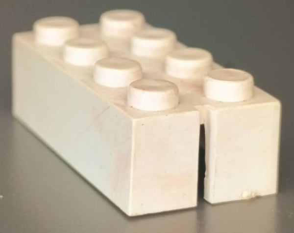 2x4 white brick little marbled