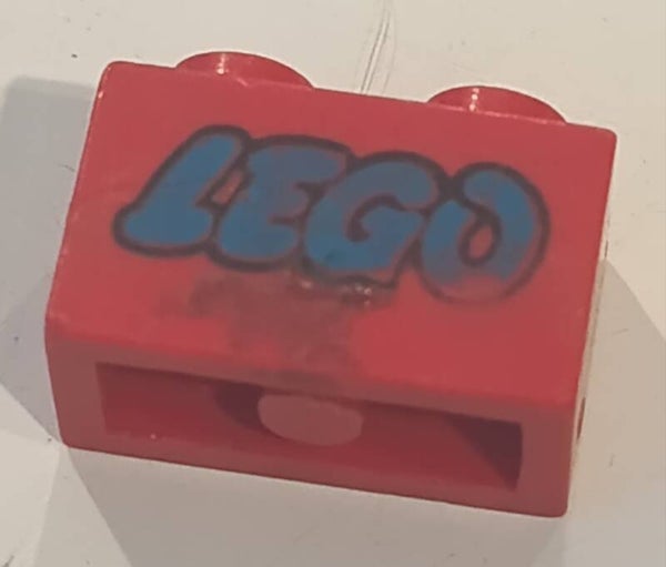 2 x 1 red brick with lego logo in blue