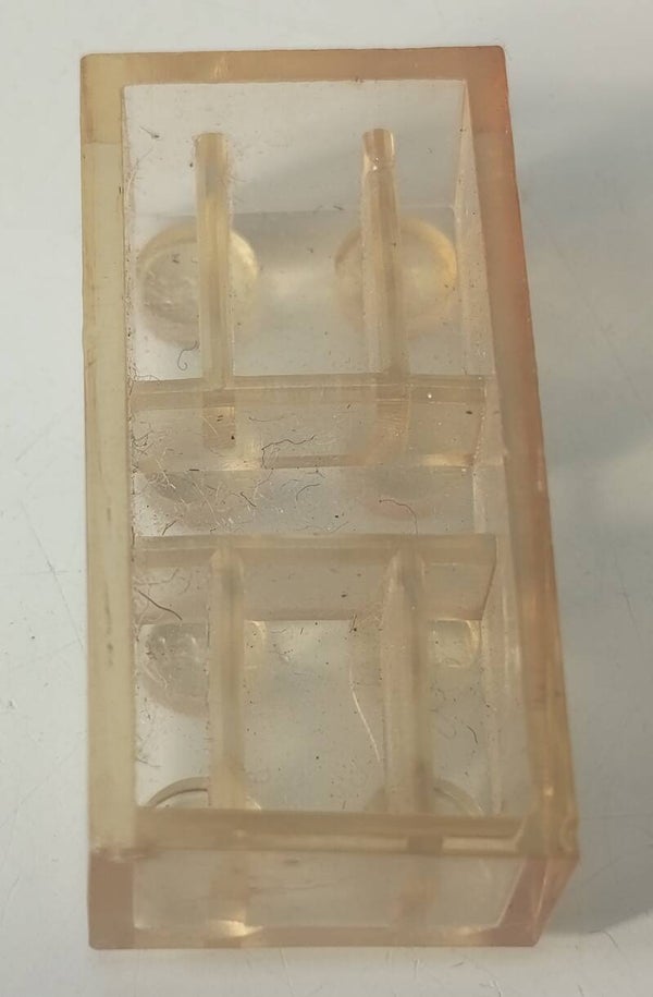 Undrilled wheel holder in trans clear