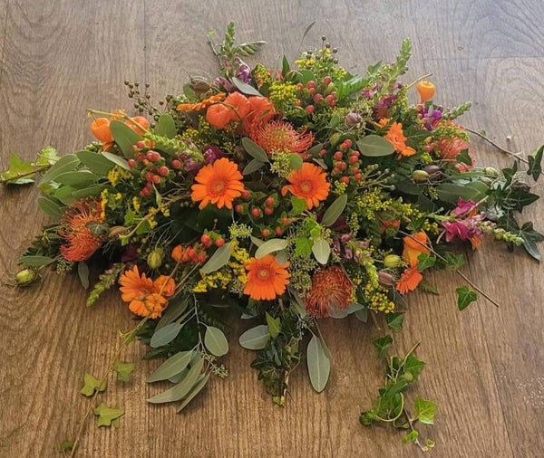 Rouwbloemstuk   ovaal