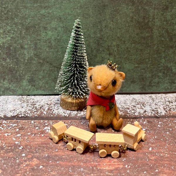 Mini Artist Bear Max