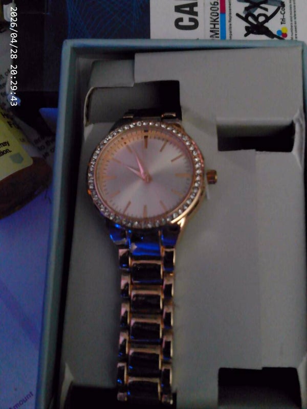 Gold Crystal Women’s Luxury Watch – Stainless Steel Band
