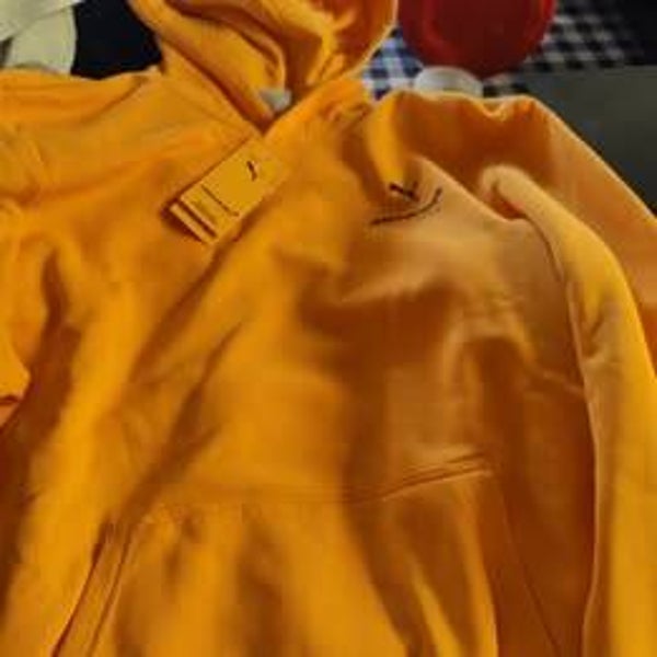 Puma Essentials Fleece Crewneck Sweatshirt - Vibrant Orange - Men’s Size Lg