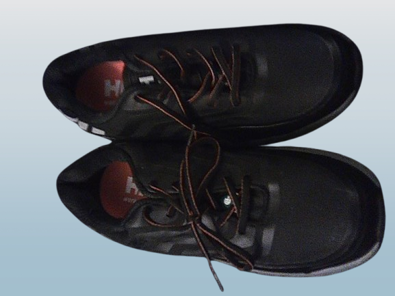 Sleek Black Training Shoes – Red Insoles & Dual-Tone Laces