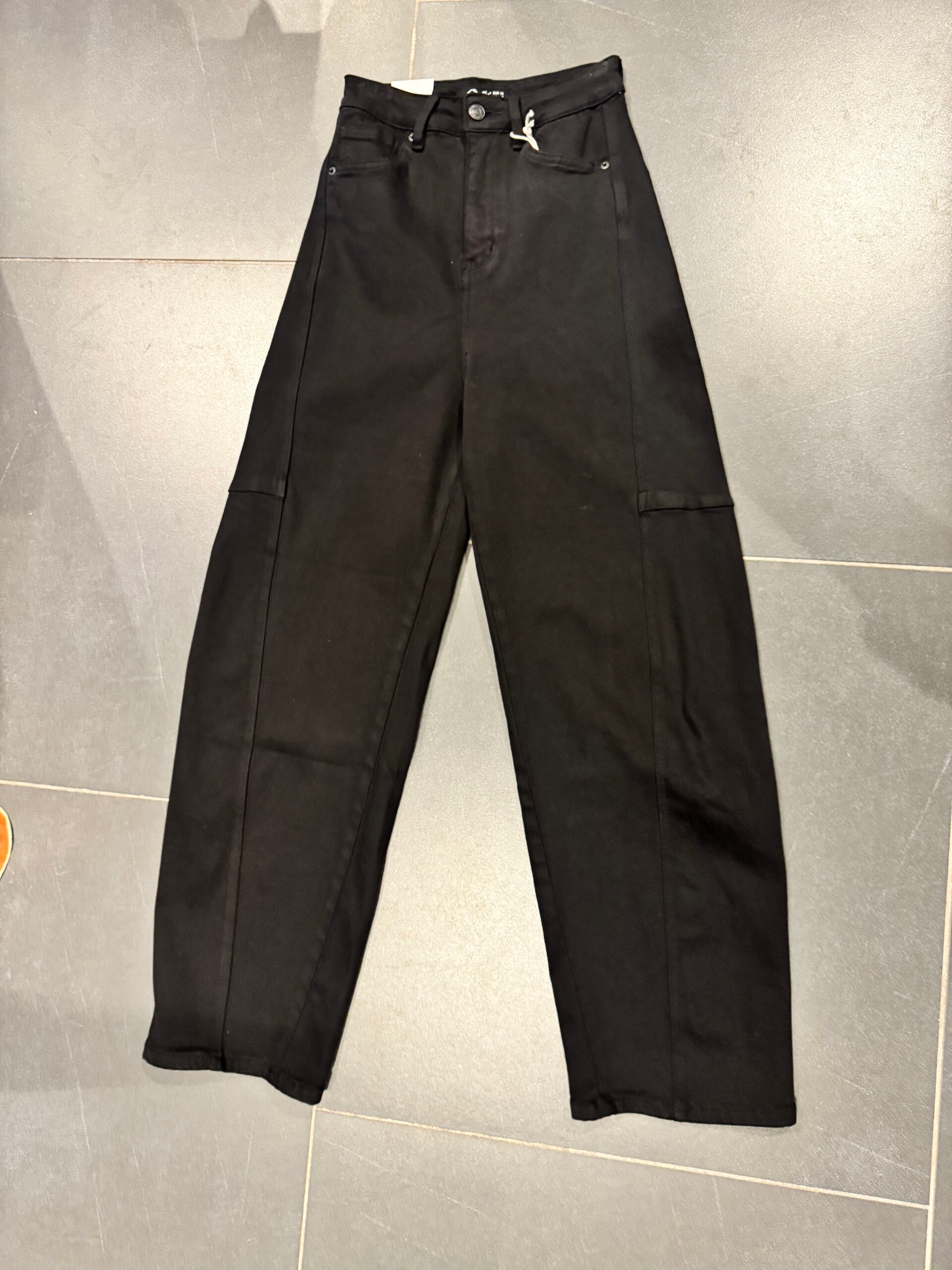 Jewelly balloon black