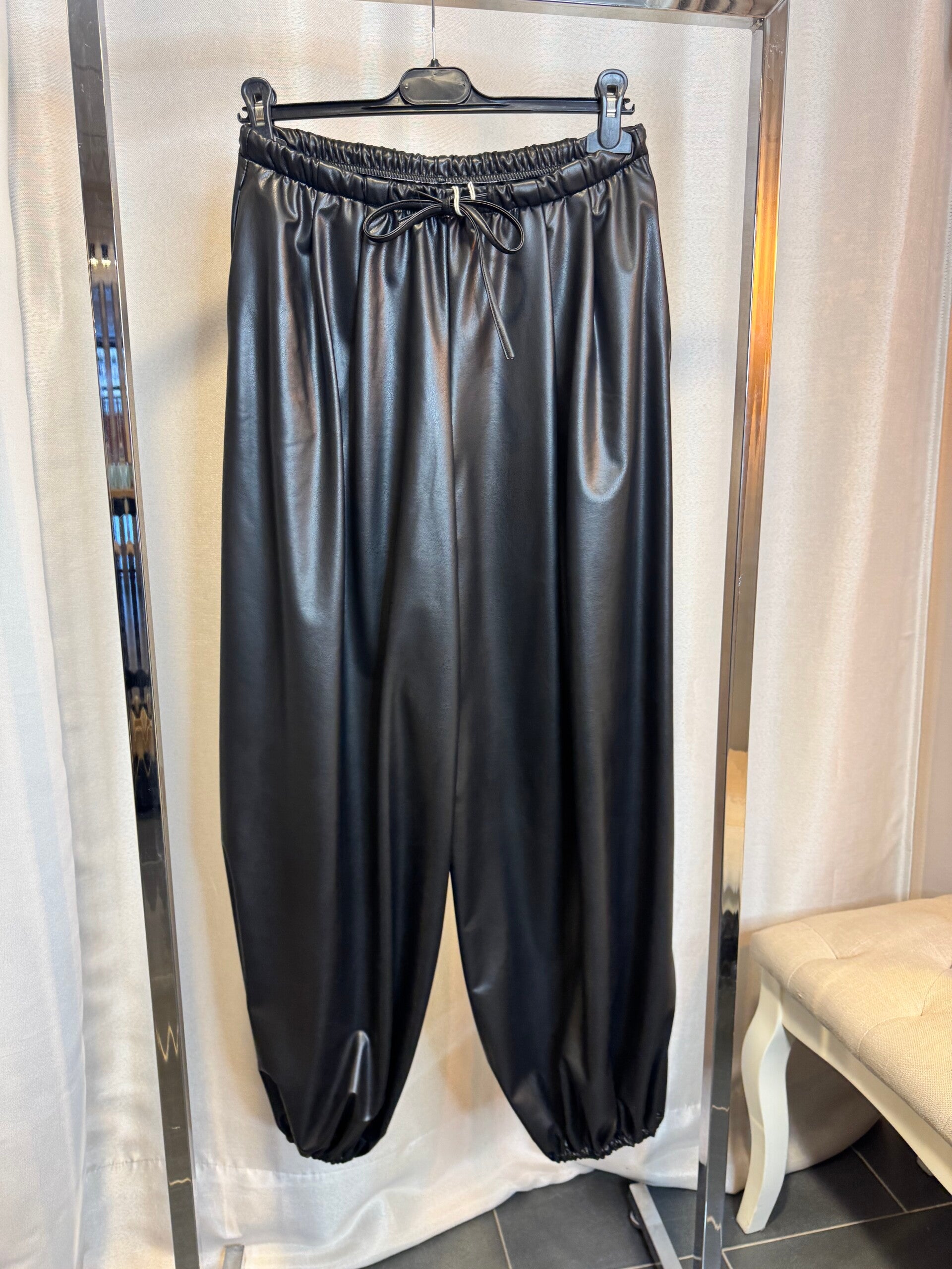 Leatherlook pofbroek