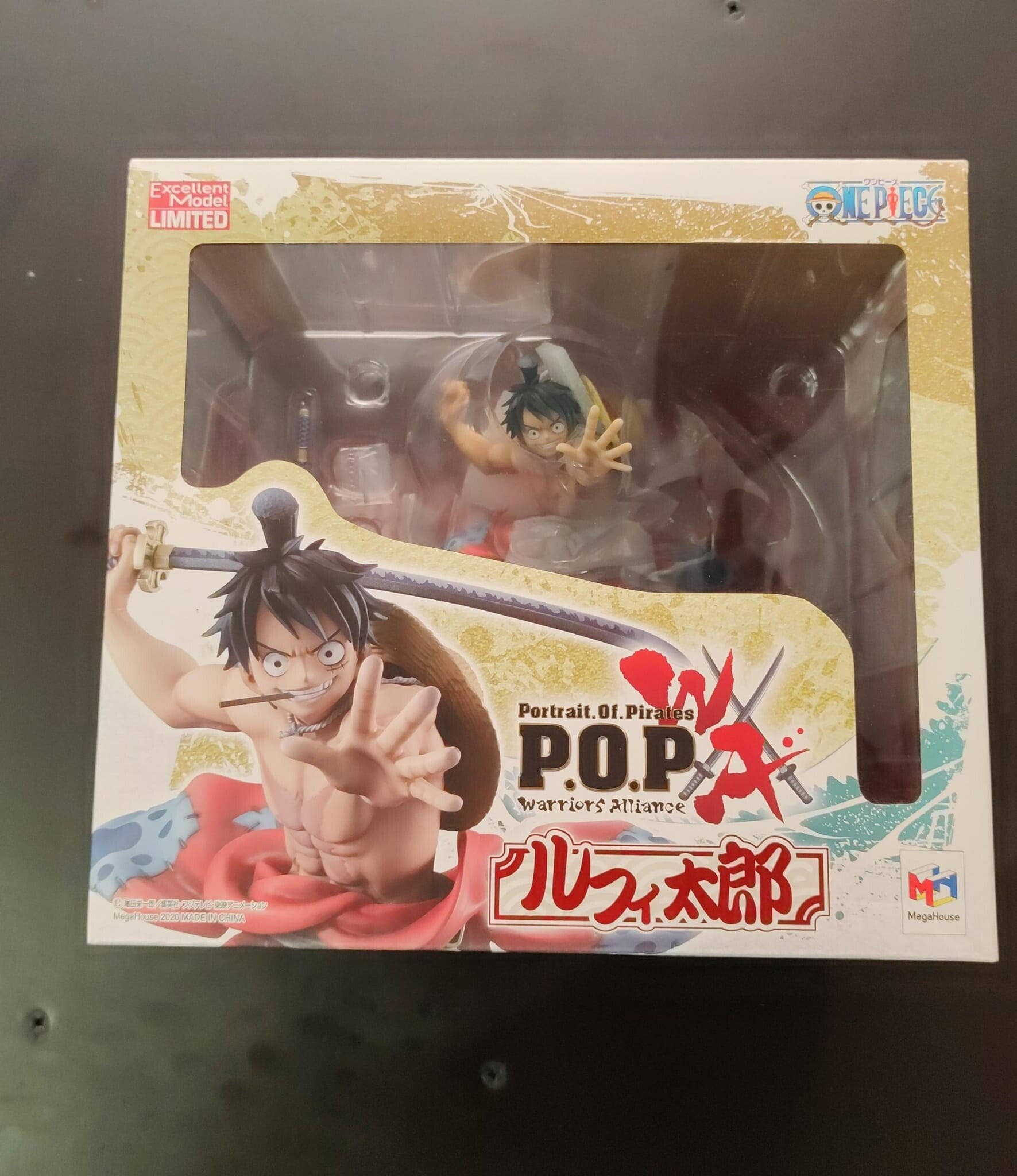 FIGURA LUFFY TARO