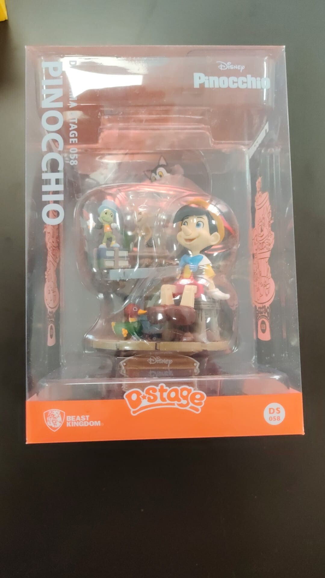 FIGURA PINOCHO