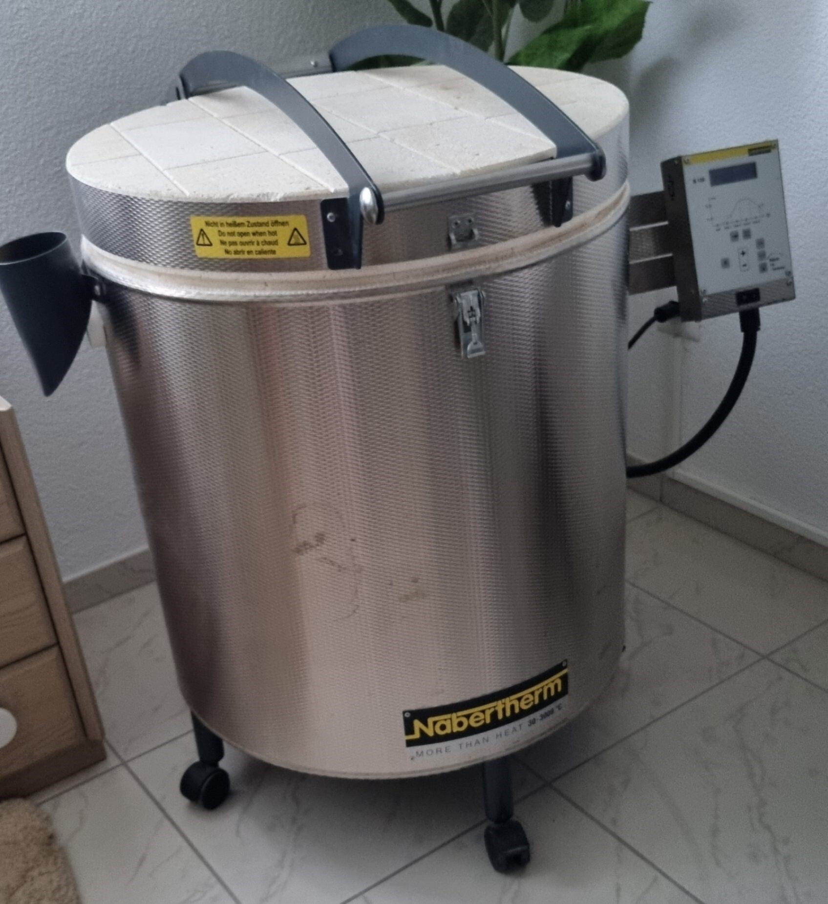 Brennservice Porzellan Bassersdorf bei Zürich Brennofen