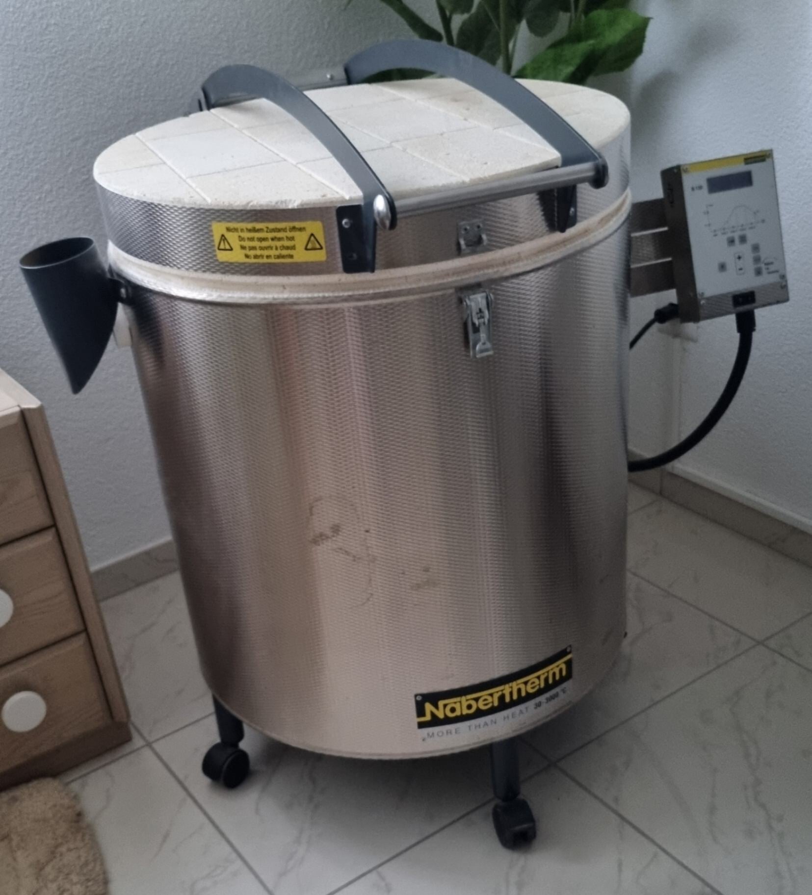 Brennservice Porzellan Bassersdorf bei Zürich Brennofen
