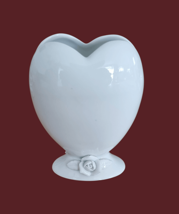 Herz Vase mit Rose aus weißem Porzellan