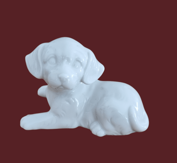 Porzellan Hundefigur liegend weiß | Deko & zum Bemalen | Einzelstück