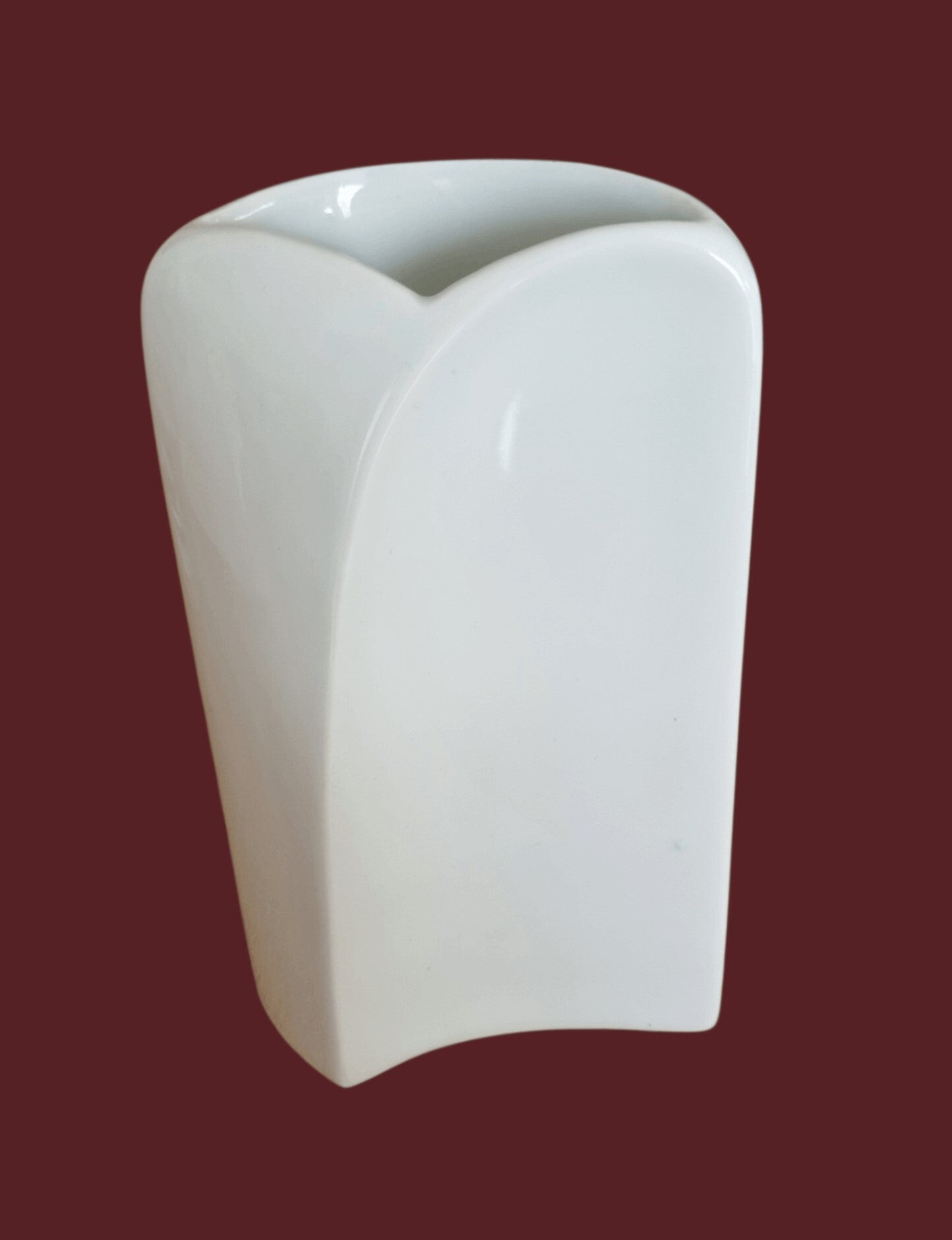 Kleine Tischvase aus weißem Porzellan