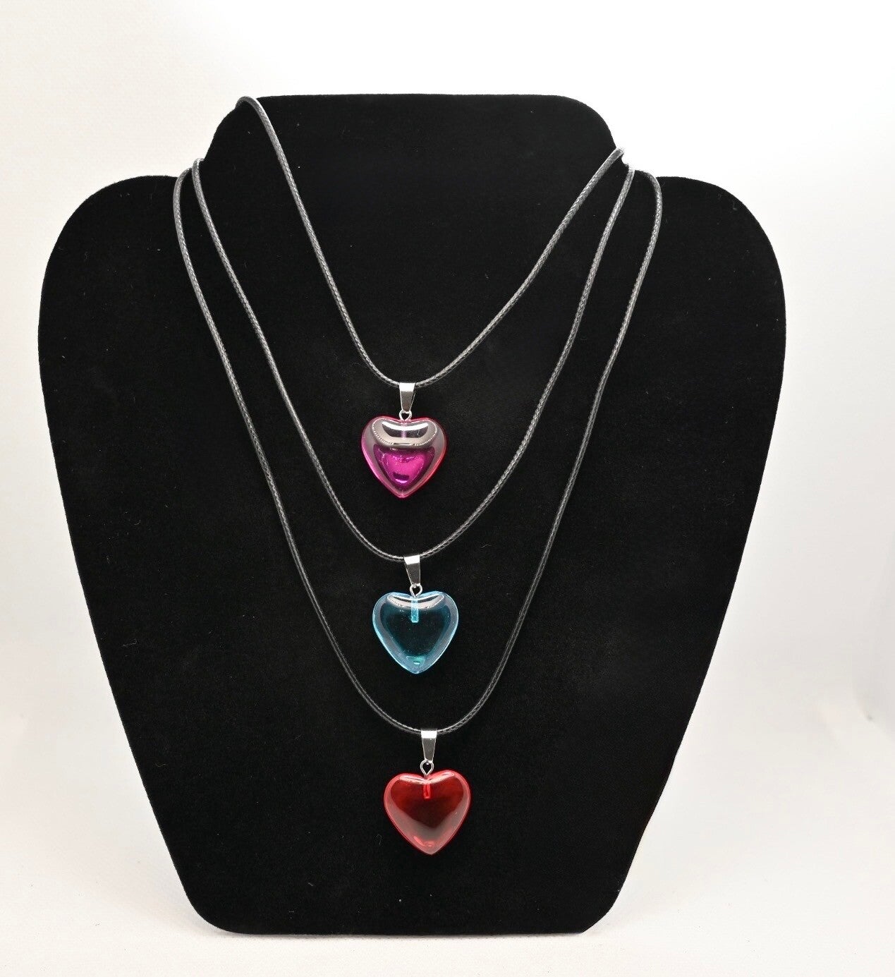Heart-Shaped Pendant Necklace Set with Pink, Blue, and Red Pendants for Women's Fashion Accessories 3 pieces of different colours
