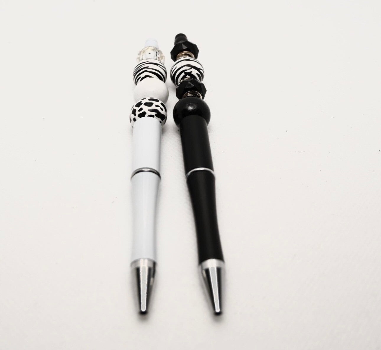 Ballpoint Pen with Decorative Beads for - Stylish Writing Instrument with Smooth  Writing Experience and Reliable Performance 2 pieces
