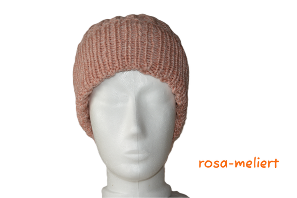 Handgestrickte Wintermütze "Noelle"