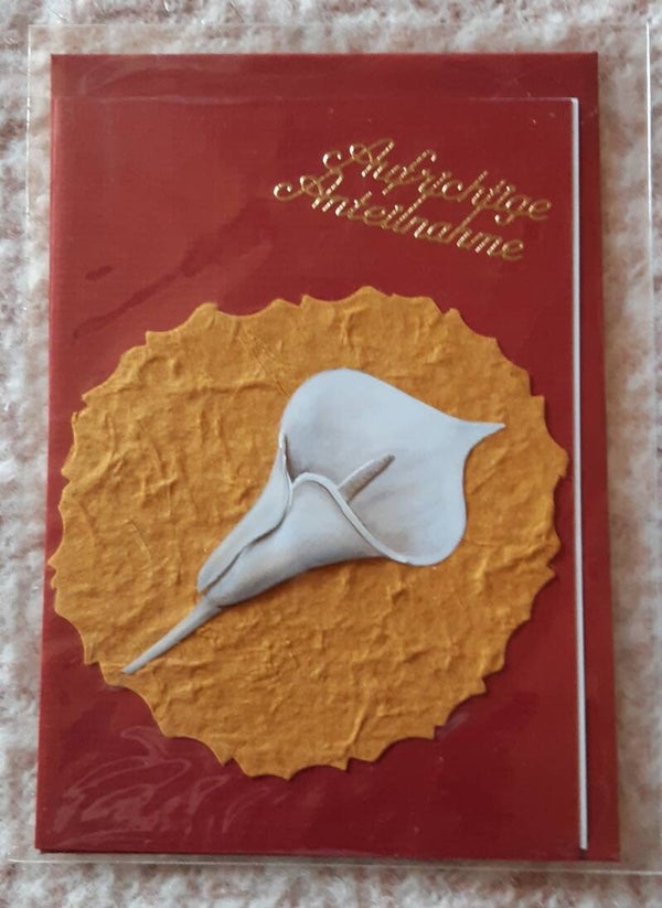 Kondolenzkarte "Calla-Blüte" in dunkelrot