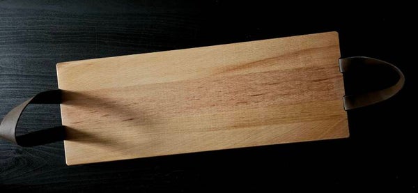 Borrelplank met lederen handvat