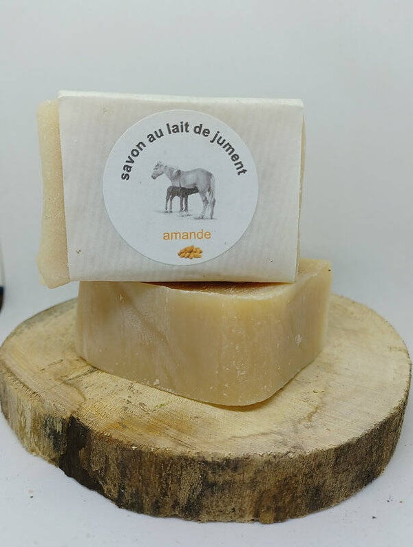 Savon surgras au lait de jument Amande