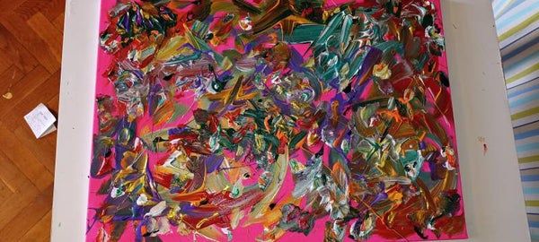 Perfume de colores al rojo vivo,