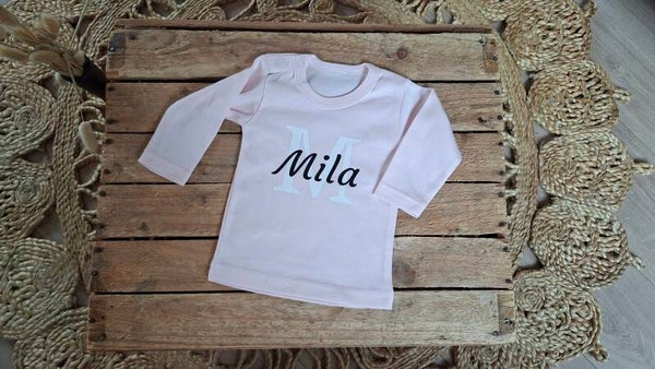 T- SHIRT | Met naam en letter