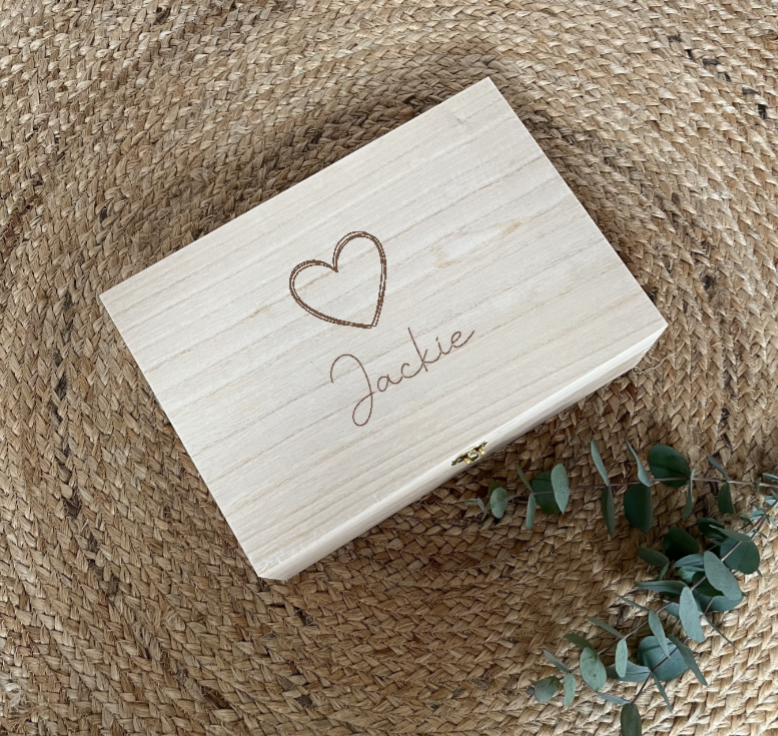 Houten  knutselkist met naam hartje