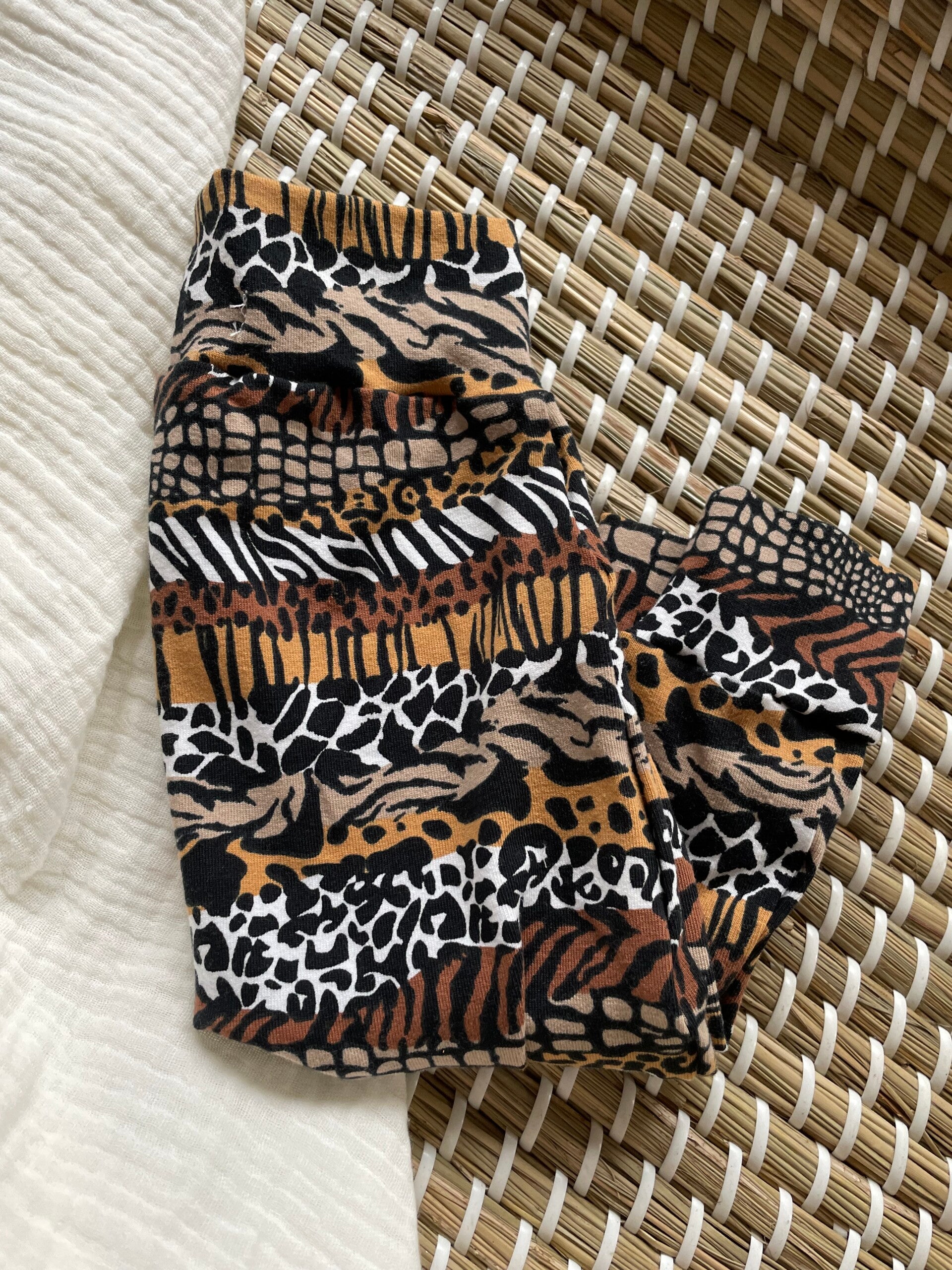 Broekje 62 - dierenprint mix