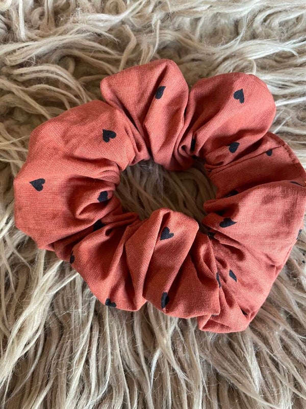 Scrunchie - hartjes roest
