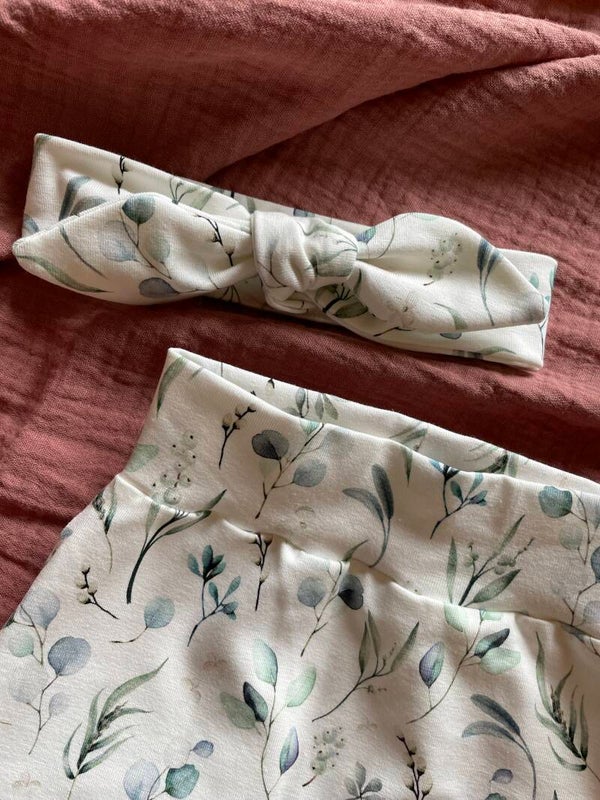 Broekje 56 - lentegroen