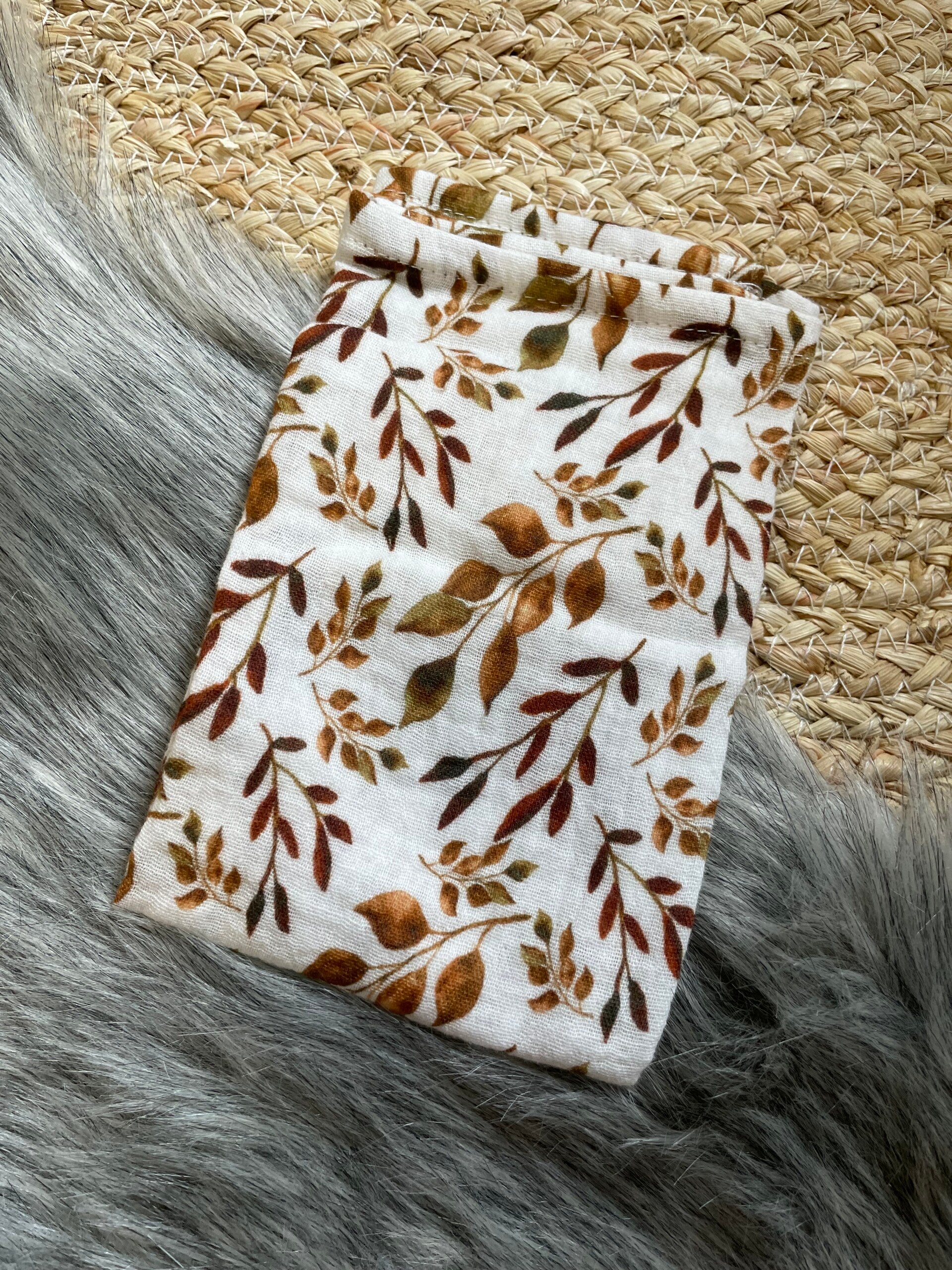 spuugdoekje - cognac bladeren